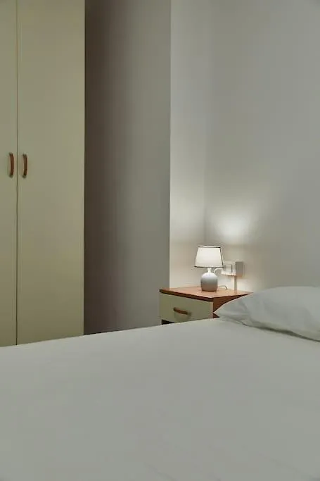Flat Number 8 Apartment Milan Italy