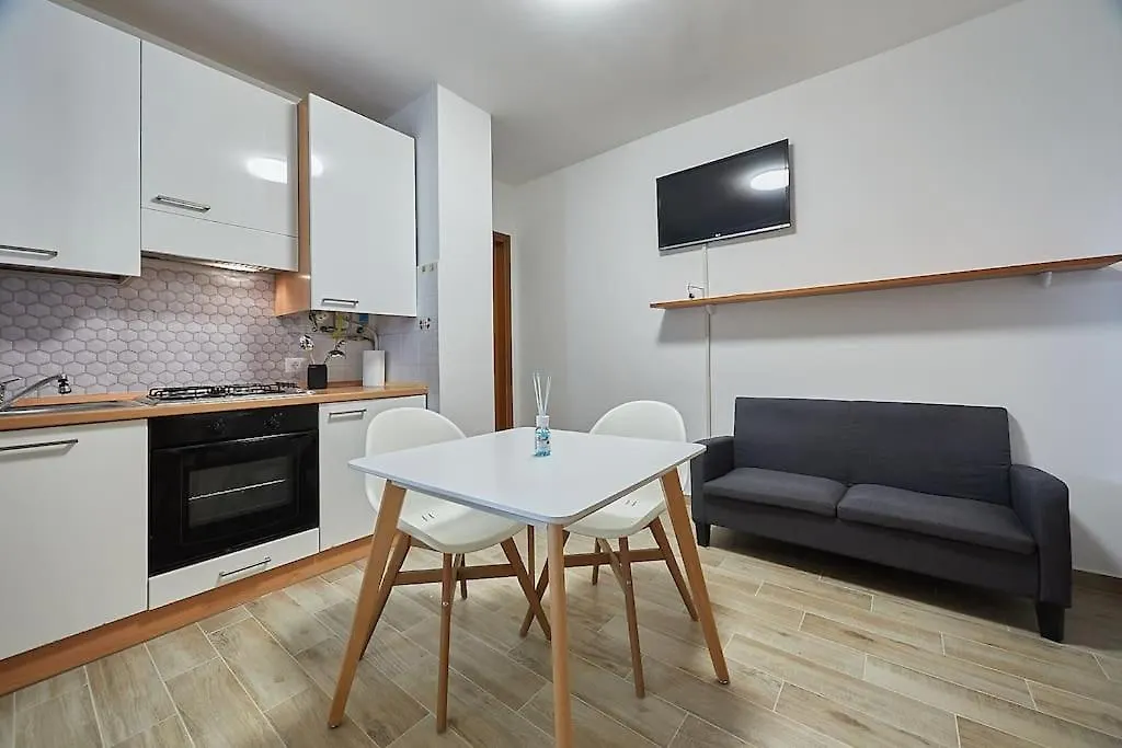Flat Number 8 Apartment Milan