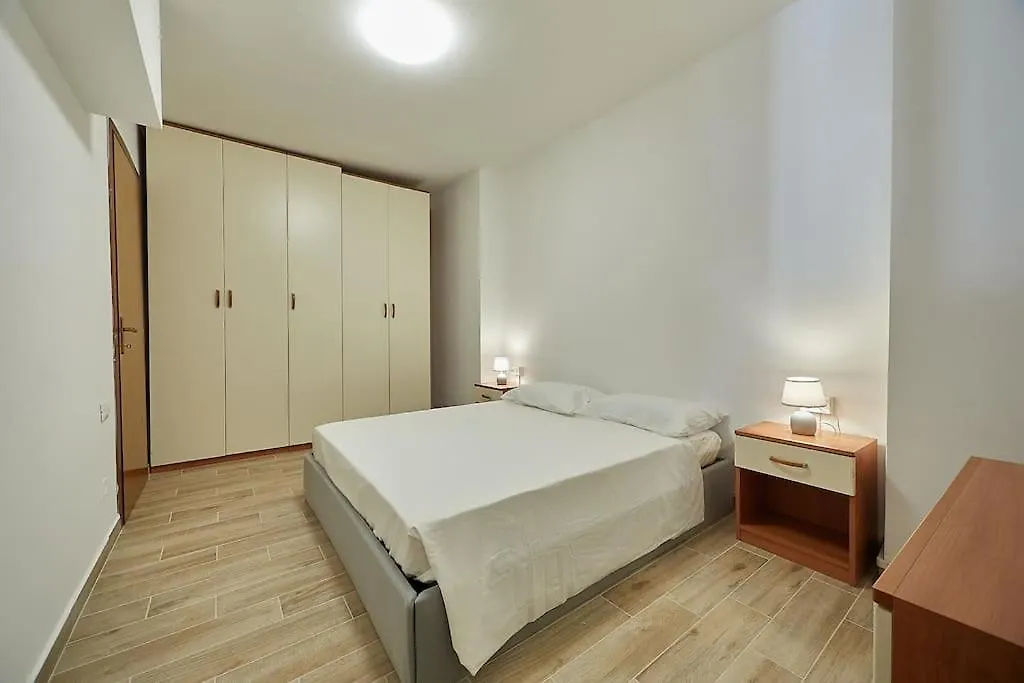 Flat Number 8 Apartment Milan
